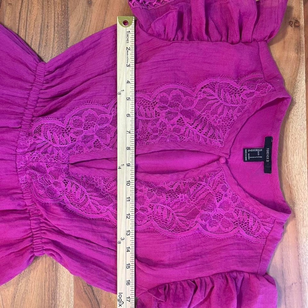 Forever 21 Magenta Lace Ruffle Romper Keyhole Neck Fuchsia Small - Picture 5 of 7